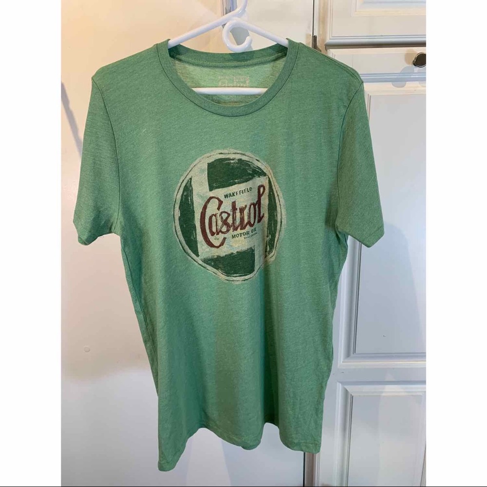 Castro Oil T-shirt!  Size Medium